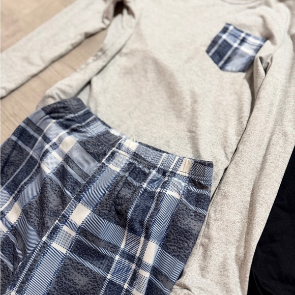 Festive Kids Pajama Set - Black, Blue, Multicolor Boys 11-12 - Picture 4 of 6